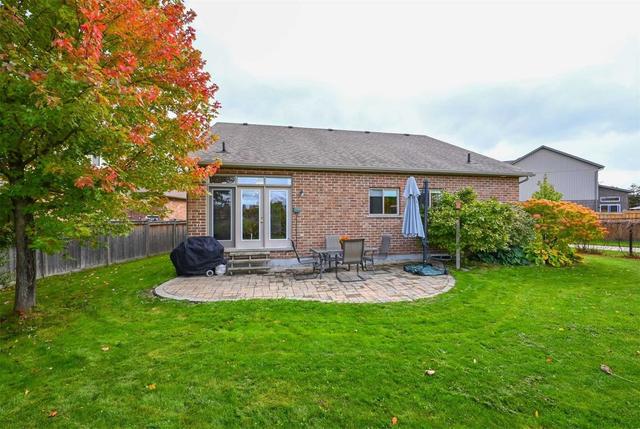 22 Irwin Cres, House detached with 2 bedrooms, 2 bathrooms and 6 parking in New Tecumseth ON | Image 24