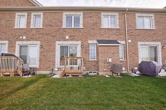 1152 Duignan Cres, House attached with 3 bedrooms, 3 bathrooms and 2 parking in Milton ON | Image 33