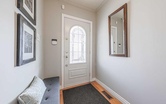 upper - 252 Euclid Ave, House semidetached with 2 bedrooms, 1 bathrooms and 1 parking in Toronto ON | Image 16