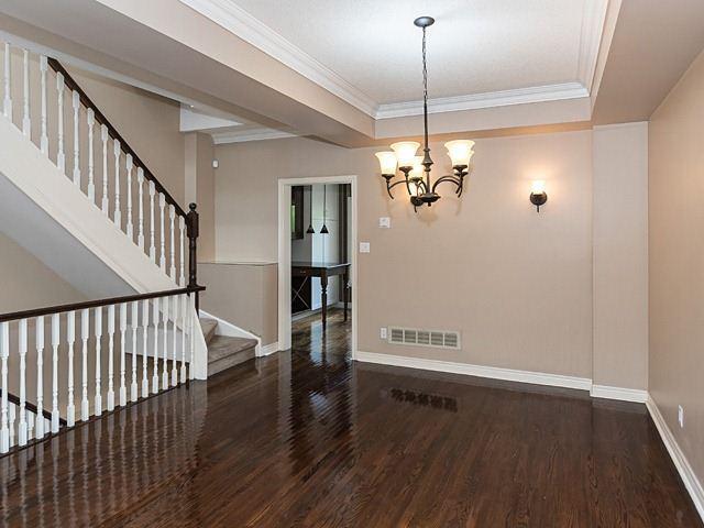 th 3 - 215 Grand Ave, House attached with 3 bedrooms, 3 bathrooms and 2 parking in Toronto ON | Image 3