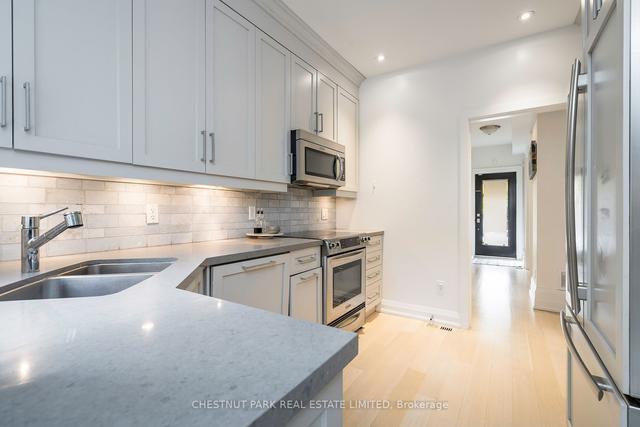 104 Summerhill Ave, House semidetached with 3 bedrooms, 3 bathrooms and 2 parking in Toronto ON | Image 16
