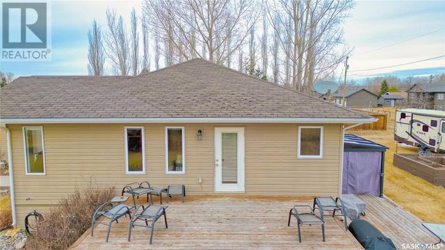 118 2nd Street W, House detached with 5 bedrooms, 3 bathrooms and null parking in Pierceland SK | Image 35