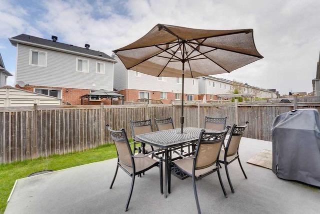 31 Succession Cres, House attached with 3 bedrooms, 4 bathrooms and 3 parking in Barrie ON | Image 35
