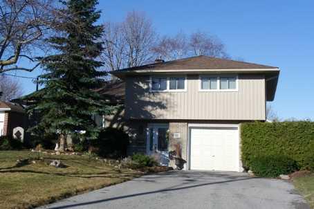836 Glenbrae St, House detached with 3 bedrooms, 3 bathrooms and 4 parking in Oshawa ON | Image 1