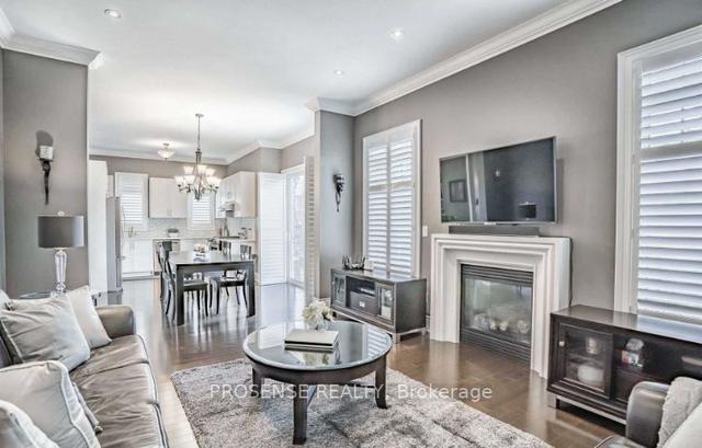 19 Rumbellow Cres, House detached with 4 bedrooms, 4 bathrooms and 4 parking in Ajax ON | Image 8