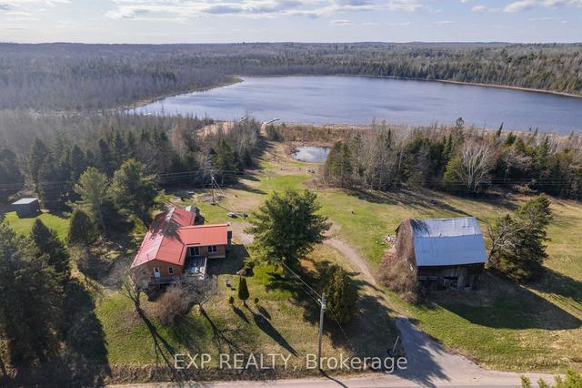 1741 Weslemkoon Lake Rd, House detached with 4 bedrooms, 2 bathrooms and 11 parking in Limerick ON | Image 12