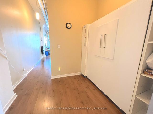 426 - 380 Macpherson Ave, Condo with 1 bedrooms, 1 bathrooms and 1 parking in Toronto ON | Image 5