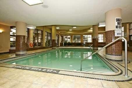 2102 - 736 Bay St, Condo with 1 bedrooms, 1 bathrooms and 0 parking in Toronto ON | Image 3