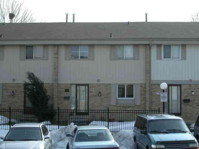 83 - 6699 Falconer Dr, Townhouse with 3 bedrooms, 2 bathrooms and 1 parking in Mississauga ON | Image 1