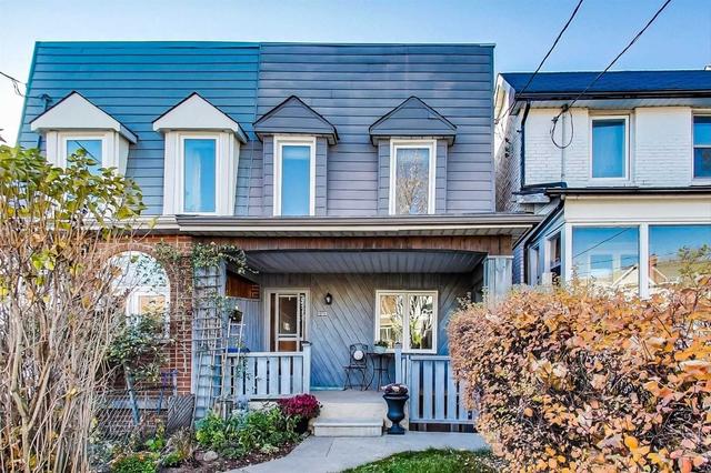 398 Arlington Ave, House semidetached with 2 bedrooms, 3 bathrooms and 1 parking in Toronto ON | Image 1