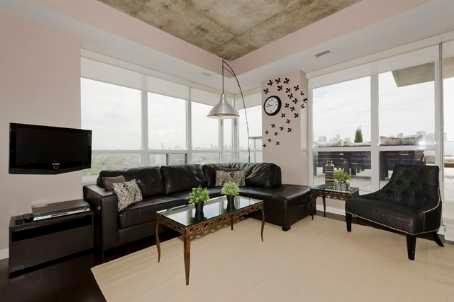 lph2 - 1 Shaw St, Condo with 2 bedrooms, 2 bathrooms and 2 parking in Toronto ON | Image 2