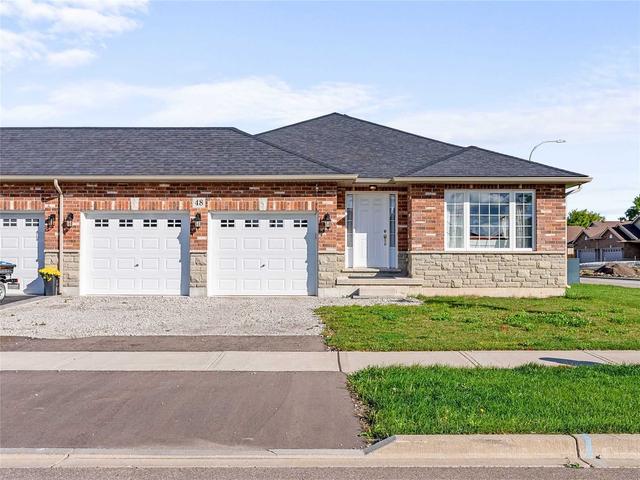 48 Helen Dr E, House semidetached with 3 bedrooms, 2 bathrooms and 4 parking in Haldimand County ON | Image 1