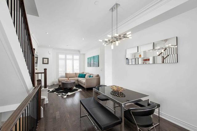 3883a Bloor St W, House attached with 3 bedrooms, 2 bathrooms and 2 parking in Toronto ON | Image 24