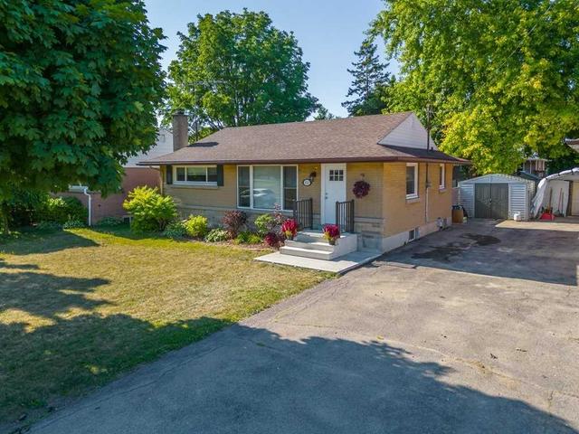 60 Sandalwood Ave, House detached with 3 bedrooms, 2 bathrooms and 3 parking in Hamilton ON | Image 30