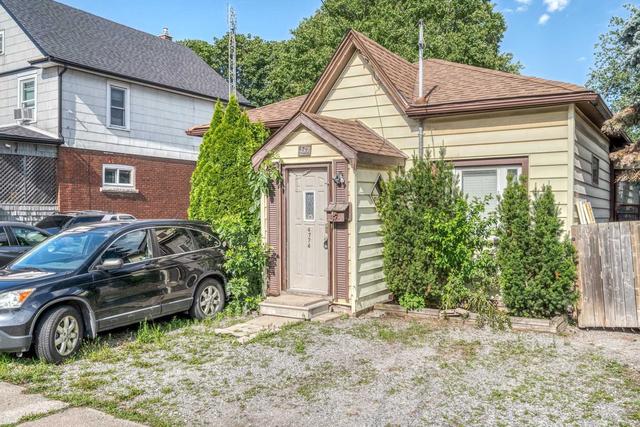 4774 Saint Clair Ave, House detached with 3 bedrooms, 2 bathrooms and 3 parking in Niagara Falls ON | Image 23