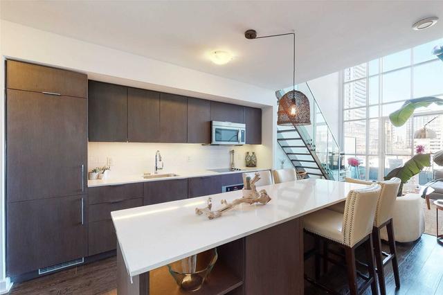 533 - 5 Hanna Ave, Condo with 1 bedrooms, 2 bathrooms and 1 parking in Toronto ON | Image 32
