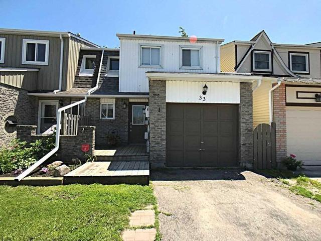 33 Robin Crt, House semidetached with 3 bedrooms, 2 bathrooms and 1 parking in Barrie ON | Image 2