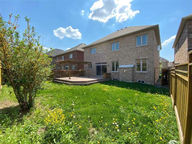 32 Thornhill Ravines Cres, House detached with 4 bedrooms, 5 bathrooms and 6 parking in Vaughan ON | Image 16