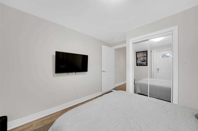 8 D'arcy St, House attached with 4 bedrooms, 3 bathrooms and 0 parking in Toronto ON | Image 9