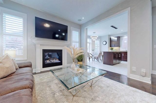 130 Verdi Rd, House detached with 4 bedrooms, 3 bathrooms and 4 parking in Richmond Hill ON | Image 36