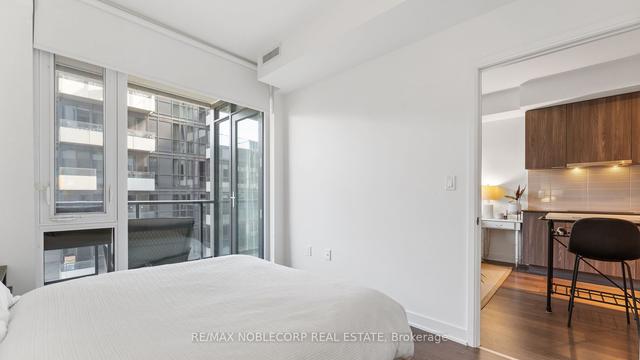 919 - 576 Front St, Condo with 1 bedrooms, 1 bathrooms and 0 parking in Toronto ON | Image 9