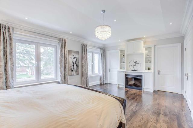 332 Horsham Ave, House detached with 5 bedrooms, 7 bathrooms and 3 parking in Toronto ON | Image 13
