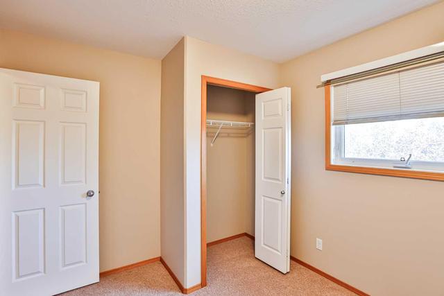 178 Lynx Cove N, Home with 3 bedrooms, 1 bathrooms and 2 parking in Lethbridge AB | Image 16