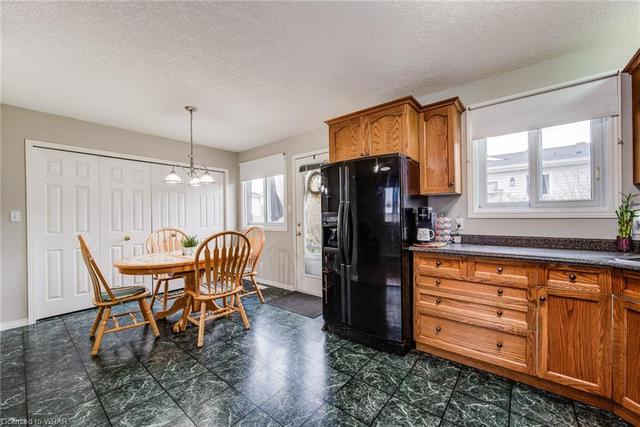 231 Forrest Avenue E, House detached with 2 bedrooms, 1 bathrooms and 4 parking in Wilmot ON | Image 26