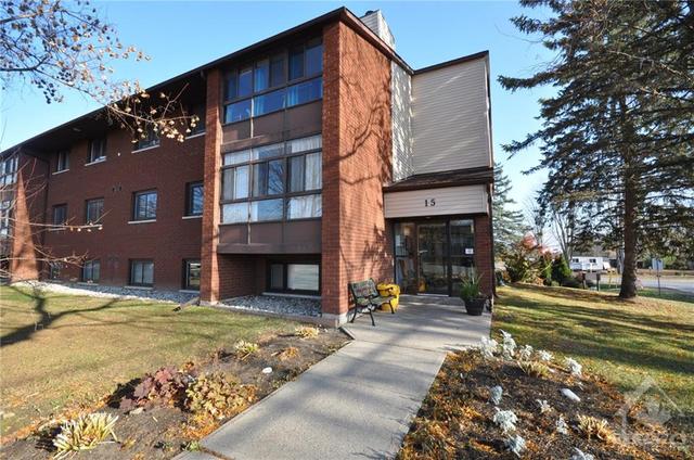 104 - 15 Findlay Avenue, Condo with 2 bedrooms, 1 bathrooms and 1 parking in Carleton Place ON | Image 1