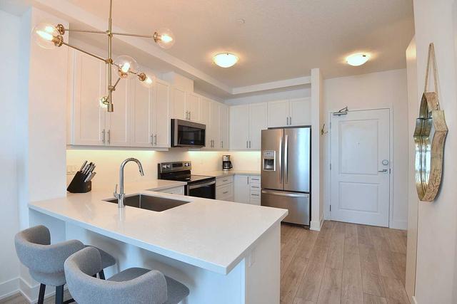 633 - 101 Shoreview Pl, Condo with 1 bedrooms, 1 bathrooms and 1 parking in Hamilton ON | Image 2