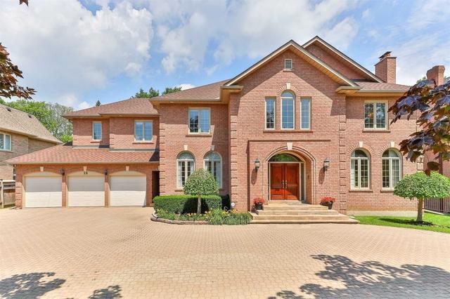 16 Wimpole Dr, House detached with 5 bedrooms, 8 bathrooms and 13 parking in Toronto ON | Card Image