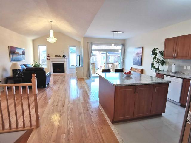 20 Allegra Dr, House detached with 2 bedrooms, 3 bathrooms and 6 parking in Wasaga Beach ON | Image 7