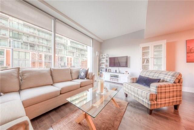 Th 123 - 39 Queens Quay E, Townhouse with 2 bedrooms, 3 bathrooms and 1 parking in Toronto ON | Image 6