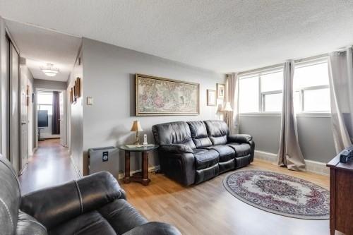 ph 1114 - 2900 Battleford Rd, Condo with 3 bedrooms, 1 bathrooms and 2 parking in Mississauga ON | Image 2