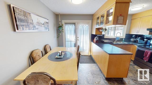 5243 44 Av, House detached with 5 bedrooms, 2 bathrooms and null parking in Drayton Valley AB | Image 4