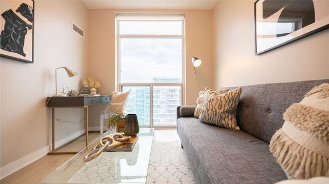 uph03 - 80 Western Battery Rd, Condo with 2 bedrooms, 1 bathrooms and 2 parking in Toronto ON | Image 7