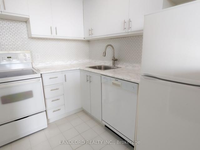 1204 - 914 Yonge St, Condo with 0 bedrooms, 1 bathrooms and 0 parking in Toronto ON | Image 8
