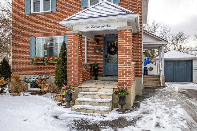 109 Robinson St, House detached with 3 bedrooms, 3 bathrooms and 4 parking in Peterborough ON | Image 12