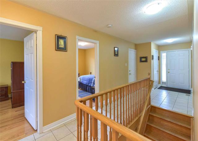 20 Jackson St, House detached with 2 bedrooms, 2 bathrooms and 3 parking in Barrie ON | Image 15