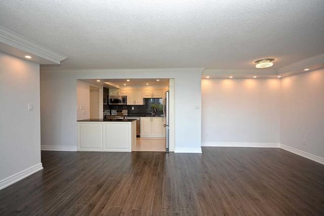 709 - 1320 Mississauga Valley Blvd, Condo with 2 bedrooms, 2 bathrooms and 1 parking in Mississauga ON | Image 3
