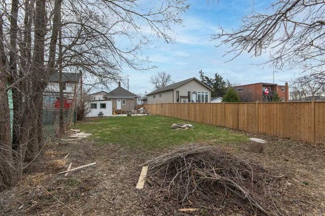 46 Pelham St, House detached with 2 bedrooms, 2 bathrooms and 4 parking in St. Catharines ON | Image 19