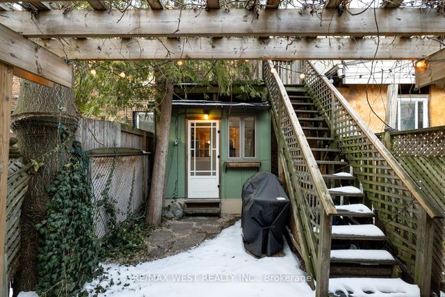 2185 Dundas St W, House attached with 3 bedrooms, 3 bathrooms and 0 parking in Toronto ON | Image 21