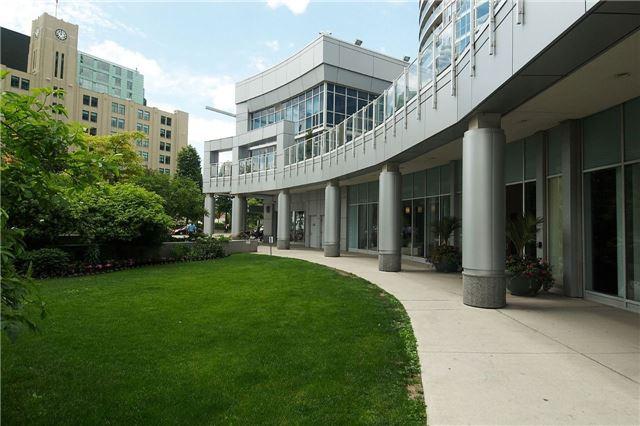 1001 - 208 Queens Quay W, Condo with 1 bedrooms, 1 bathrooms and null parking in Toronto ON | Image 3