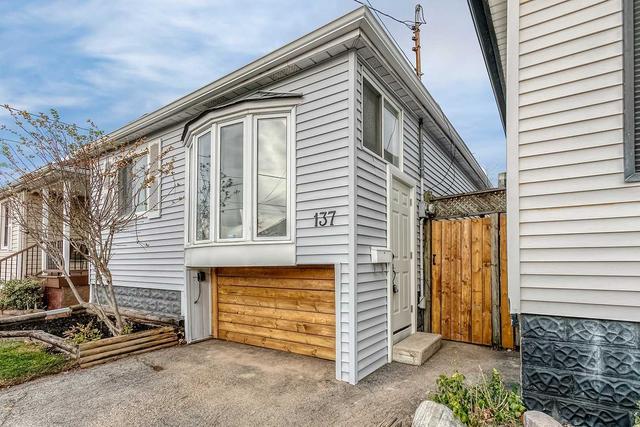 137 Hope Ave, House detached with 2 bedrooms, 3 bathrooms and 1 parking in Hamilton ON | Image 20