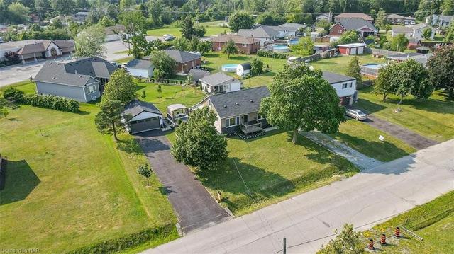 543 Walden Boulevard, House detached with 4 bedrooms, 1 bathrooms and 8 parking in Fort Erie ON | Image 1
