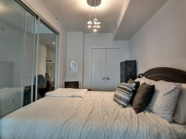 3309 - 488 University Ave, Condo with 1 bedrooms, 1 bathrooms and 0 parking in Toronto ON | Image 7