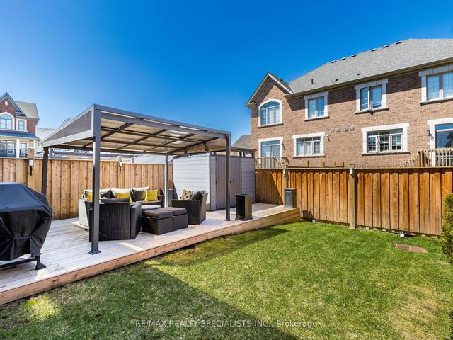 7 Dolobram Tr, House semidetached with 3 bedrooms, 3 bathrooms and 3 parking in Brampton ON | Image 27
