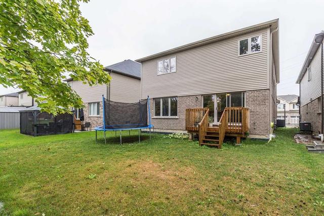 15 Elmbank Tr, House detached with 4 bedrooms, 3 bathrooms and 2 parking in Kitchener ON | Image 19