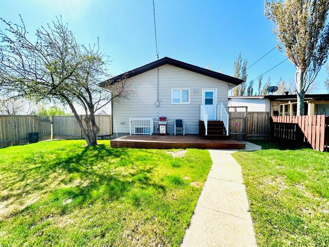126 1 Avenue E, House detached with 4 bedrooms, 1 bathrooms and null parking in Cereal AB | Image 26