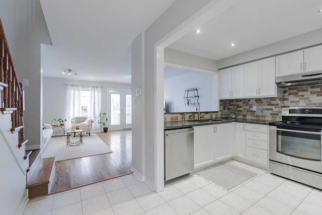 4477 Virtue Crt, House attached with 3 bedrooms, 2 bathrooms and 2 parking in Burlington ON | Image 12